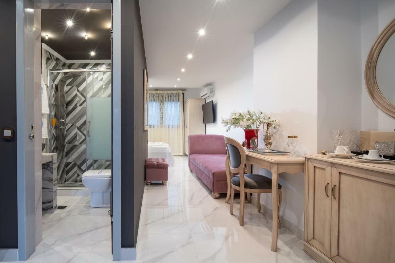 Pela Veranda Exquisite Suites 네오스마르마라스 외부 사진