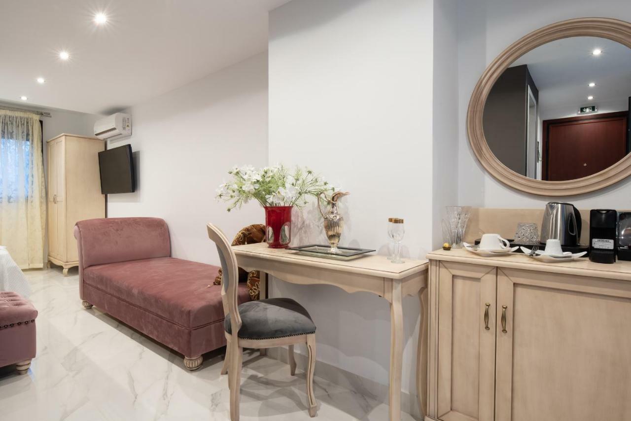 Pela Veranda Exquisite Suites 네오스마르마라스 외부 사진